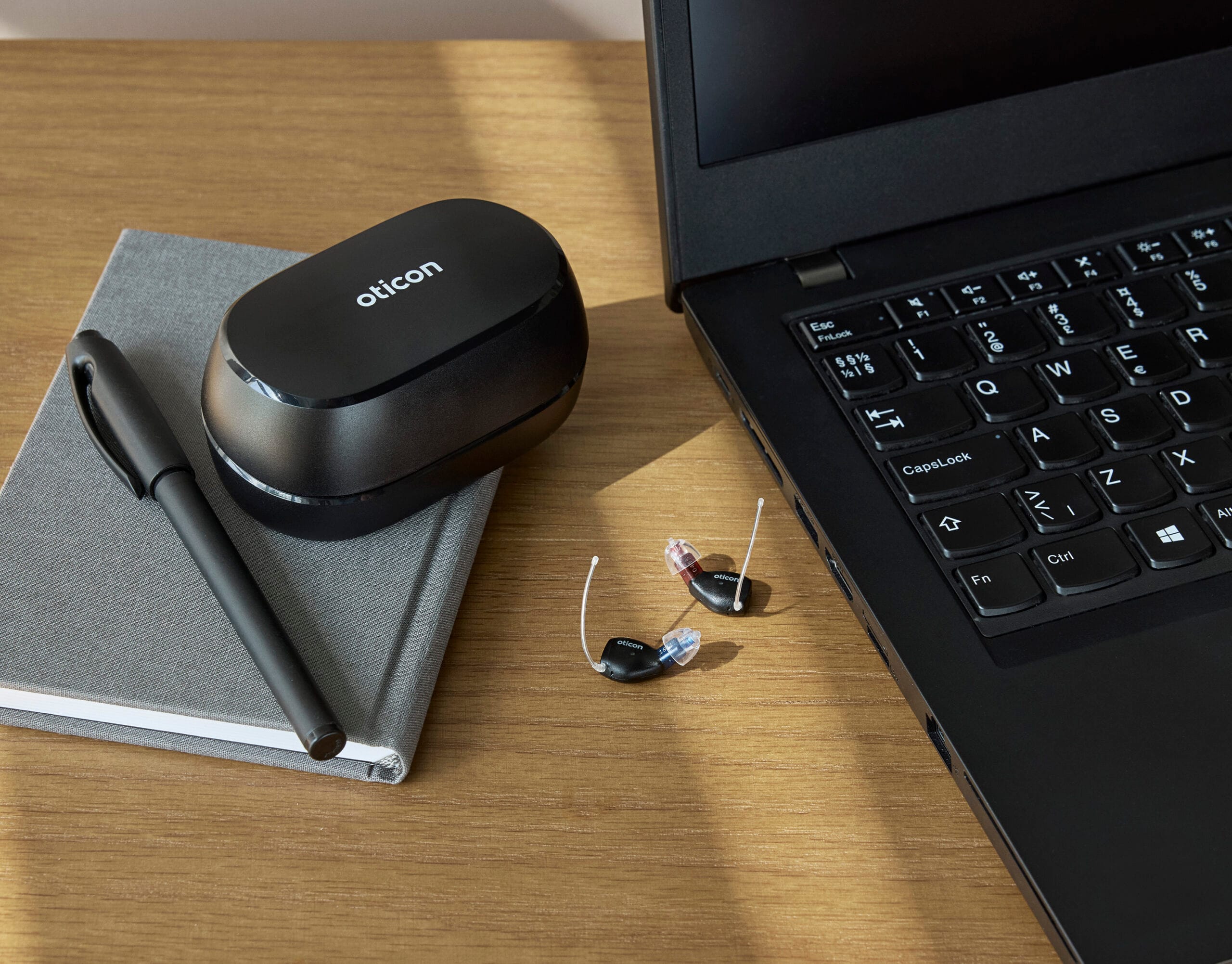 Oticon_Zeal_Still_Life_Computer_MS_6076_3rd_Party